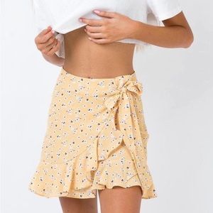 Princess Polly Zecca Mini Skirt Yellow